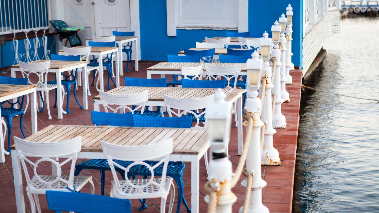 retro_waves_cafe